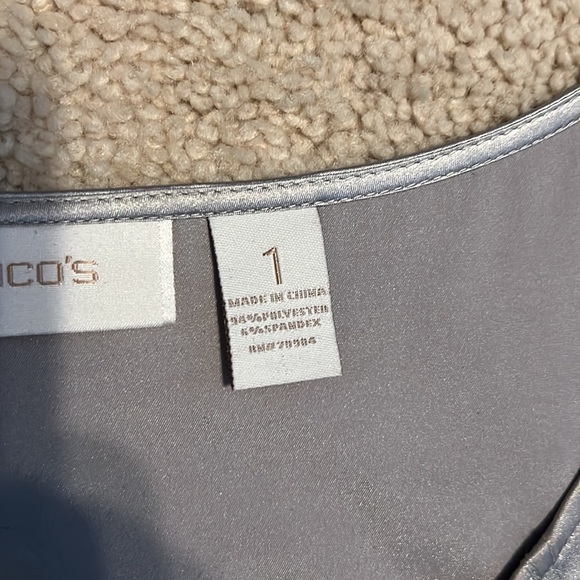 Chico’s Gray Shiny Tunic & Shimmery Crinkle Jacket Combination - Picture 11 of 12